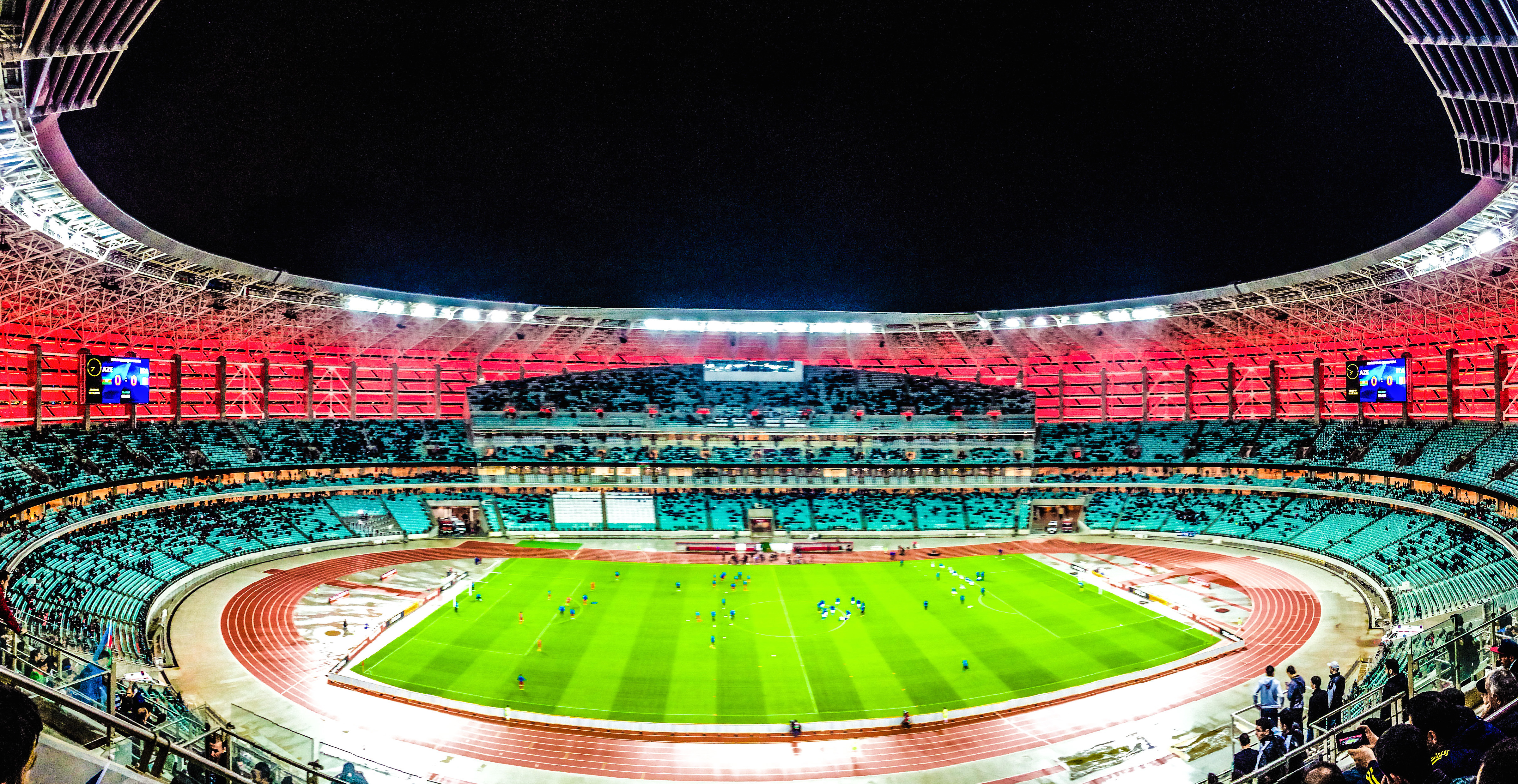 Bakü Olimpiyat Stadyumu, Azerbaycan millî futbol takımının iç saha maçlarına ev sahipliği yapan stadyum