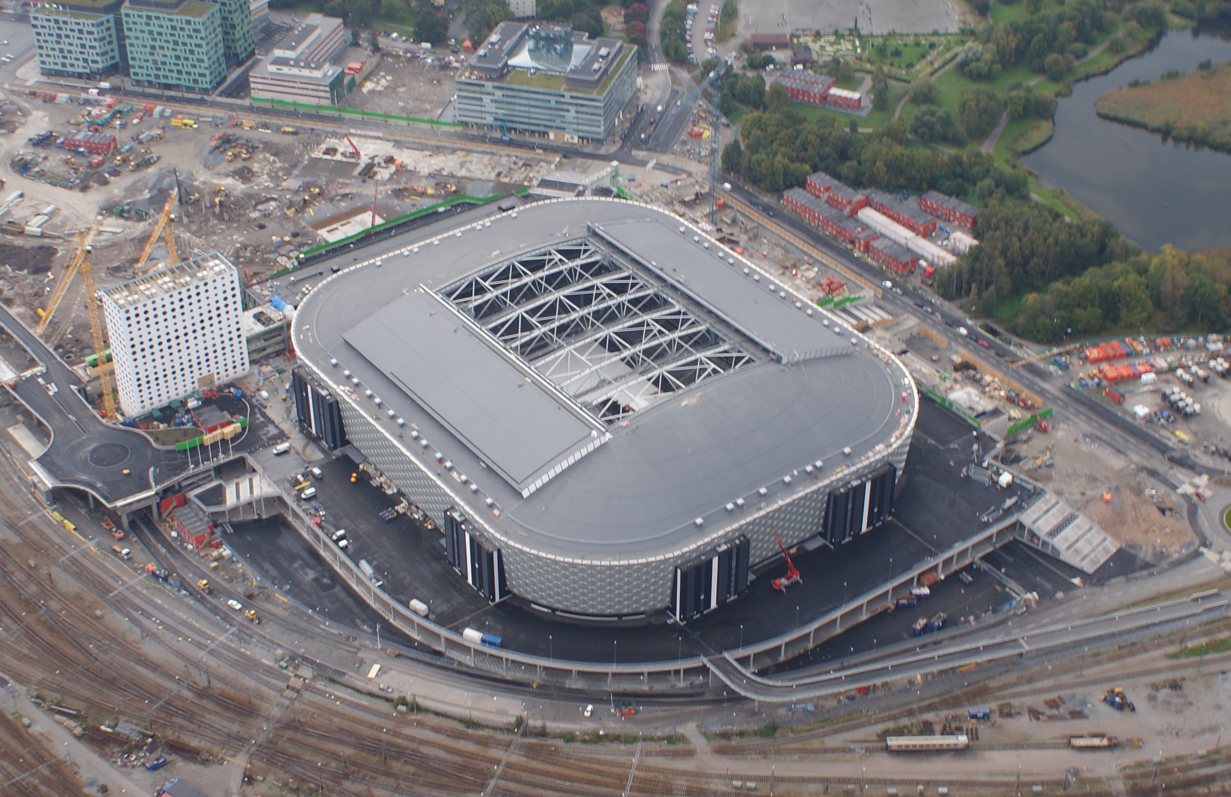 Friends Arena, İsveç’in Solna kentinde bulunan modern futbol stadyumu