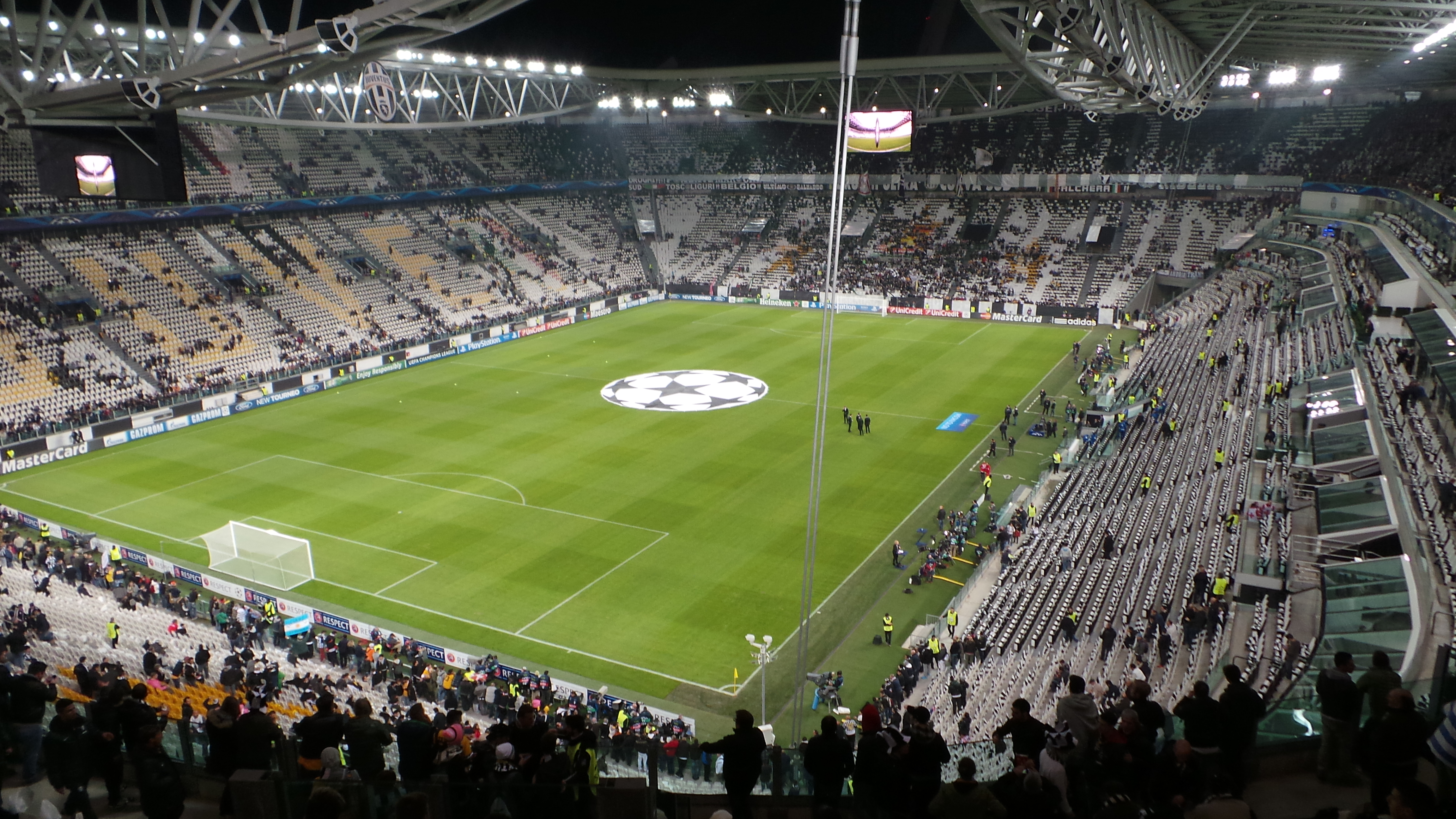 Juventus Stadium, Turin, Juventus FC vs Real Madrid CF maçından önce 2013 UEFA Champions League grup aşaması