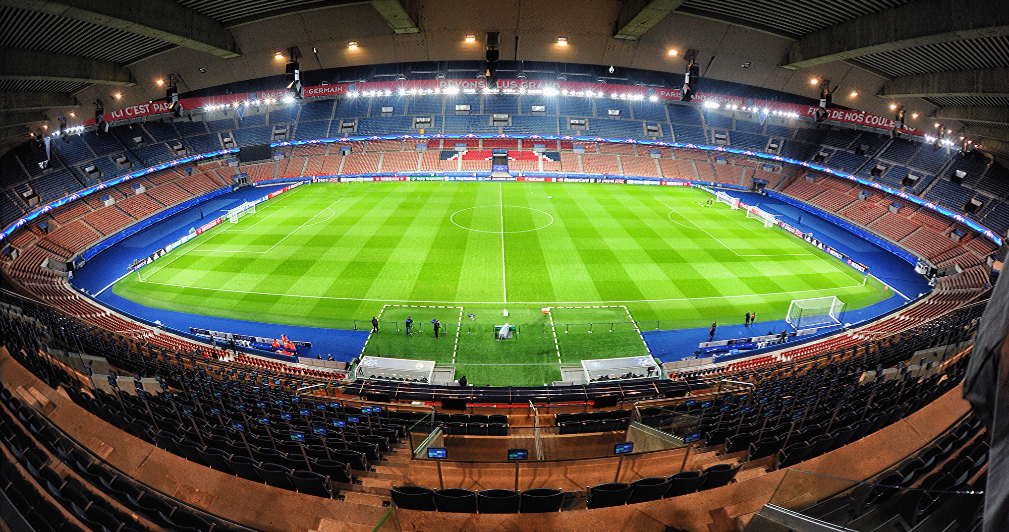 Parc des Princes, Paris Saint-Germain’in iç saha maçlarına ev sahipliği yapan futbol stadyumu