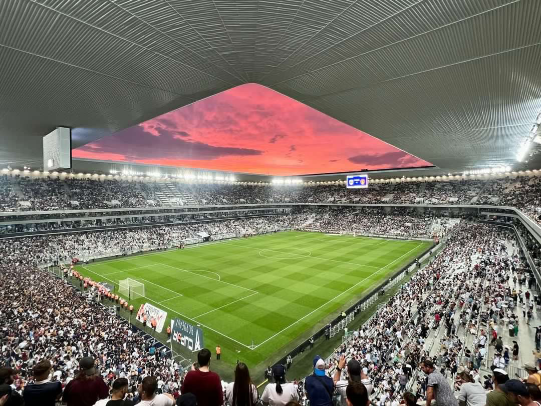 Stade Matmut Atlantique, Bordeaux’da bulunan modern futbol stadyumu