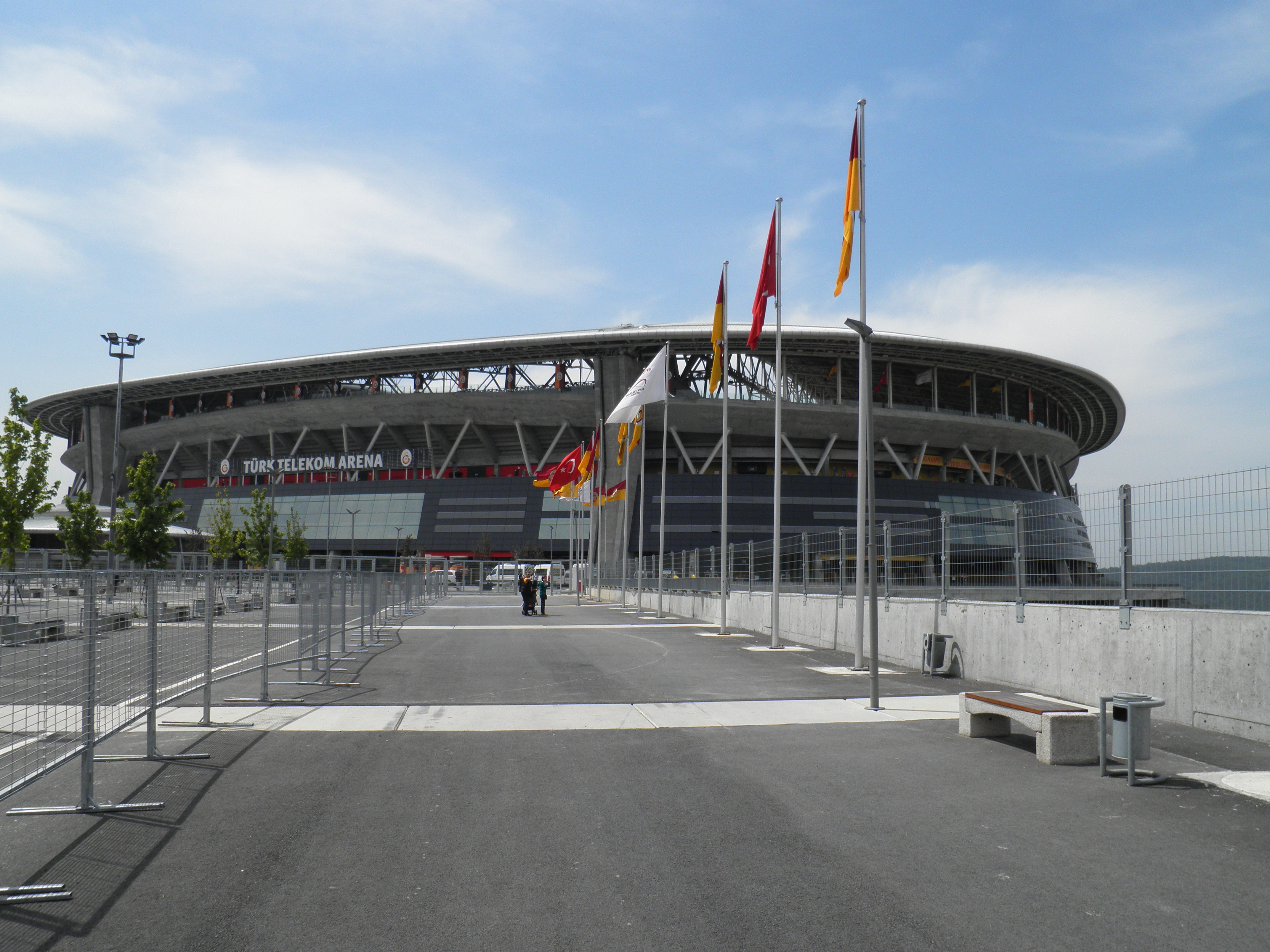 Türk Telekom Arena, Galatasaray’ın İstanbul’daki eski iç saha stadyumu